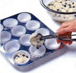 Как наполнить формочки для кексов