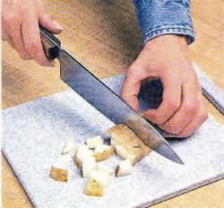 Как нарезать картофель кубиками